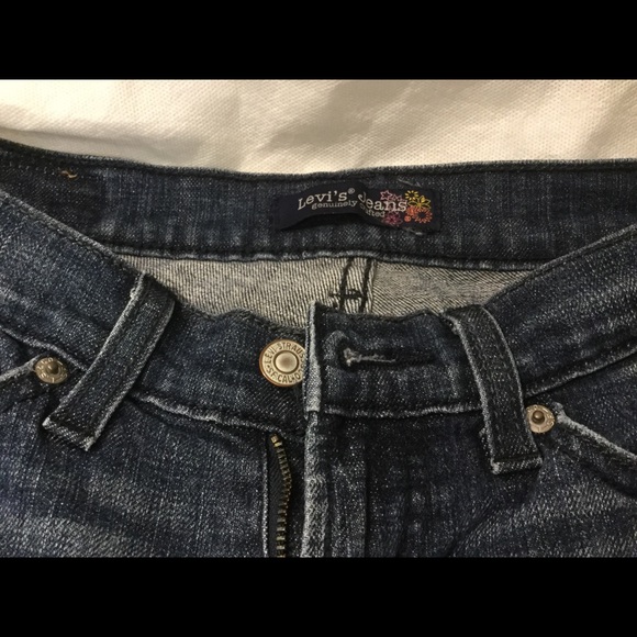 Genuine Levi’s Skinny Jeans Size 3 M - Picture 3 of 7